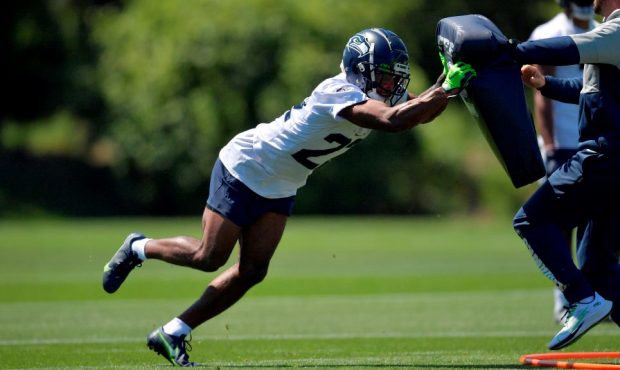 tre-brown-2021-training-camp-getty-620.jpg